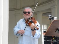 Professor Igor Epstein, der Teufelsgeiger, am Elisenbrunnen in Aachen : 50. Jahrestag, 50.Jahrestag, Epstein, Feierlichkeiten, Geige, Geige spielen, Geigen, Igor, Koenigsbild, Königsbild, Professor, Prominente, Teufelsgeiger, Wiederaufnahme, deutsch-israelische Beziehungen, nearHCB, xBeste1